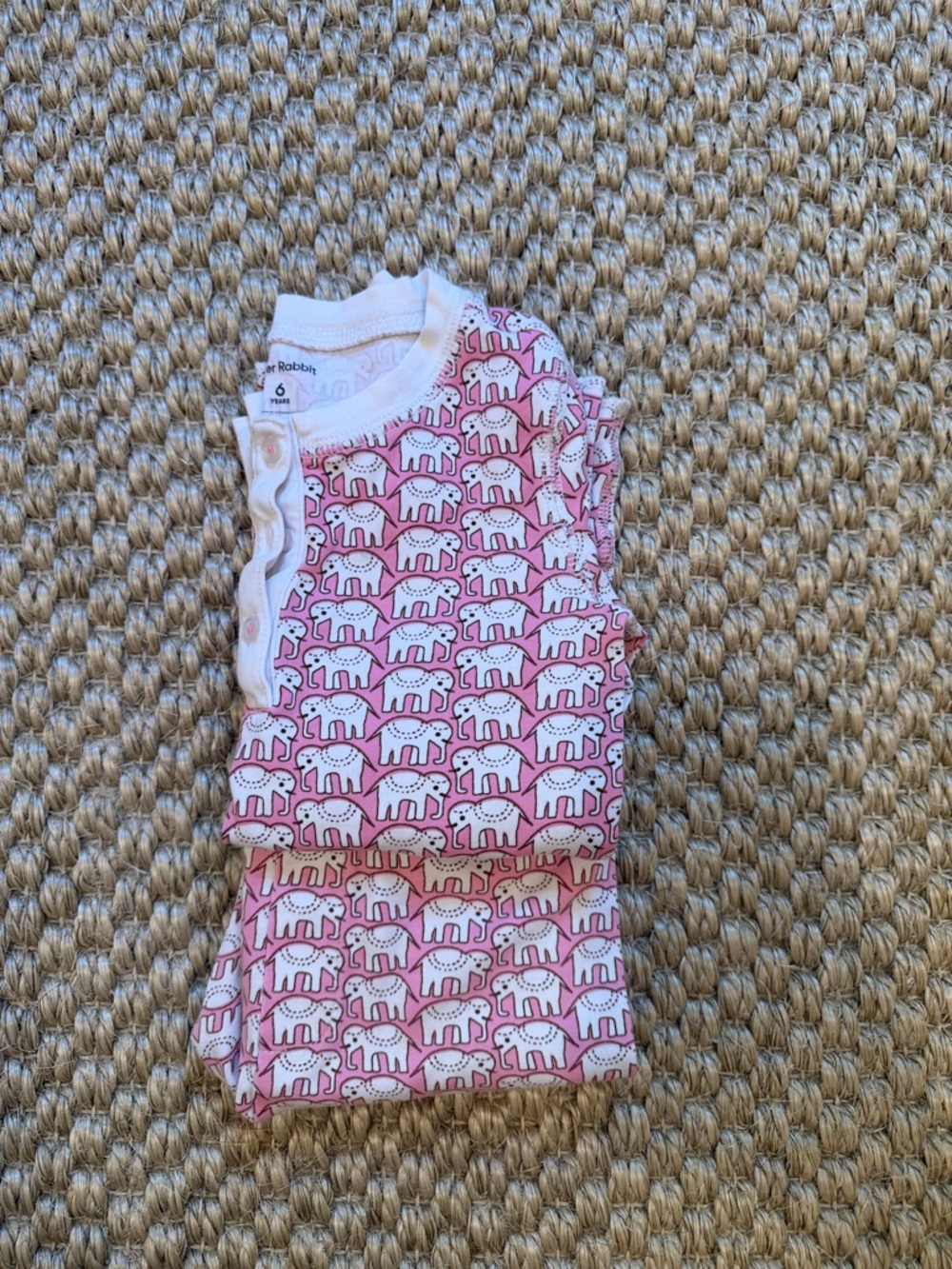 Roller Rabbit Kids Pajama Set in pink hathi - runs small!
